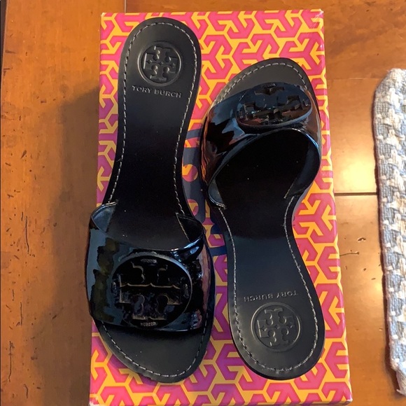Tory Burch slip ons - Picture 2 of 4